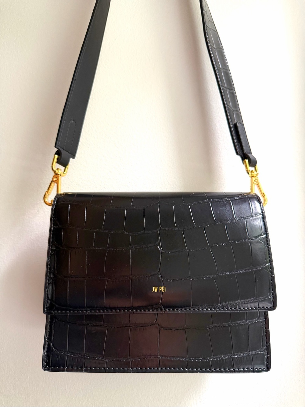 JW Pei Black Croc-Embossed Vegan Leather Shoulder Bag